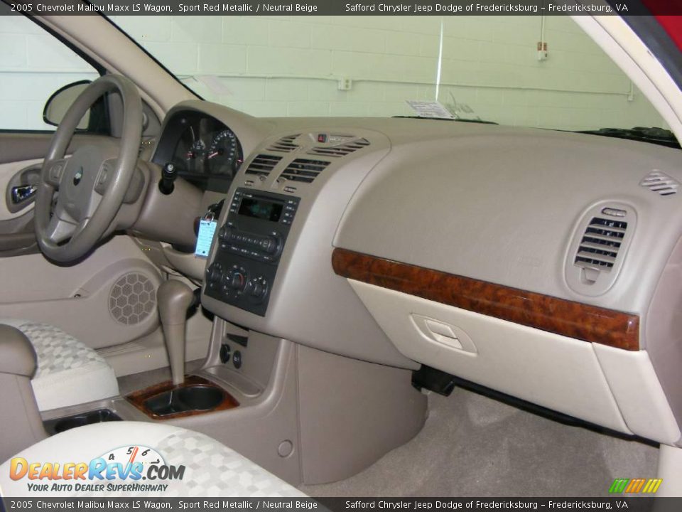 2005 Chevrolet Malibu Maxx LS Wagon Sport Red Metallic / Neutral Beige Photo #16