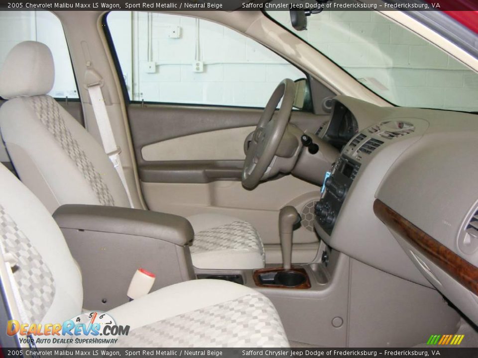 2005 Chevrolet Malibu Maxx LS Wagon Sport Red Metallic / Neutral Beige Photo #18