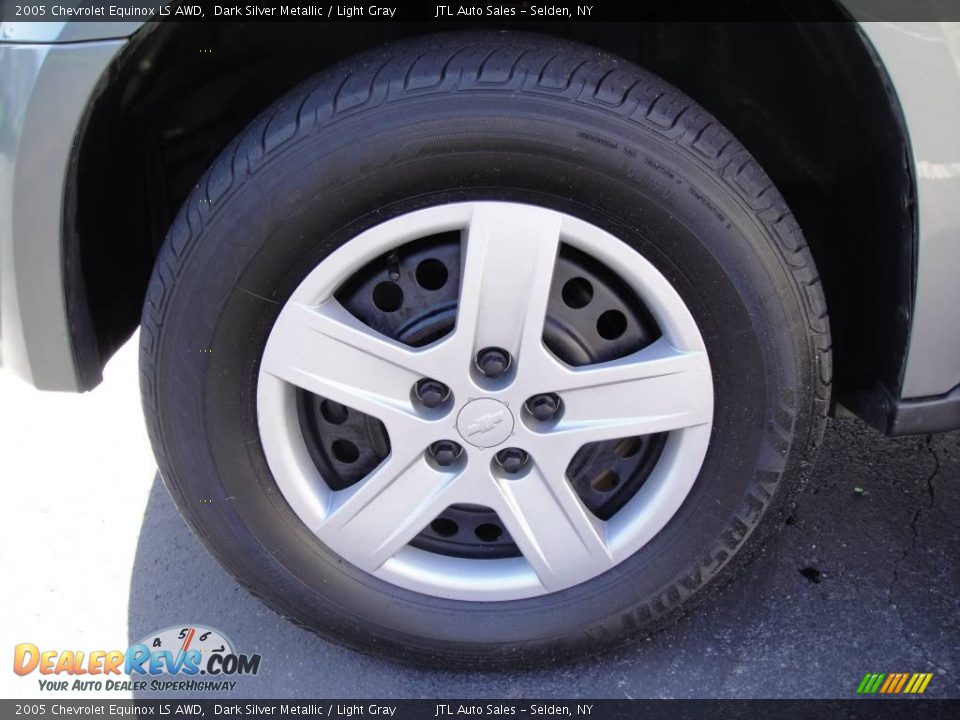 2005 Chevrolet Equinox LS AWD Dark Silver Metallic / Light Gray Photo #9