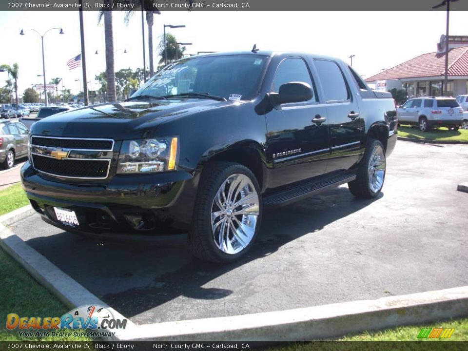 2007 Chevrolet Avalanche LS Black / Ebony Photo #1