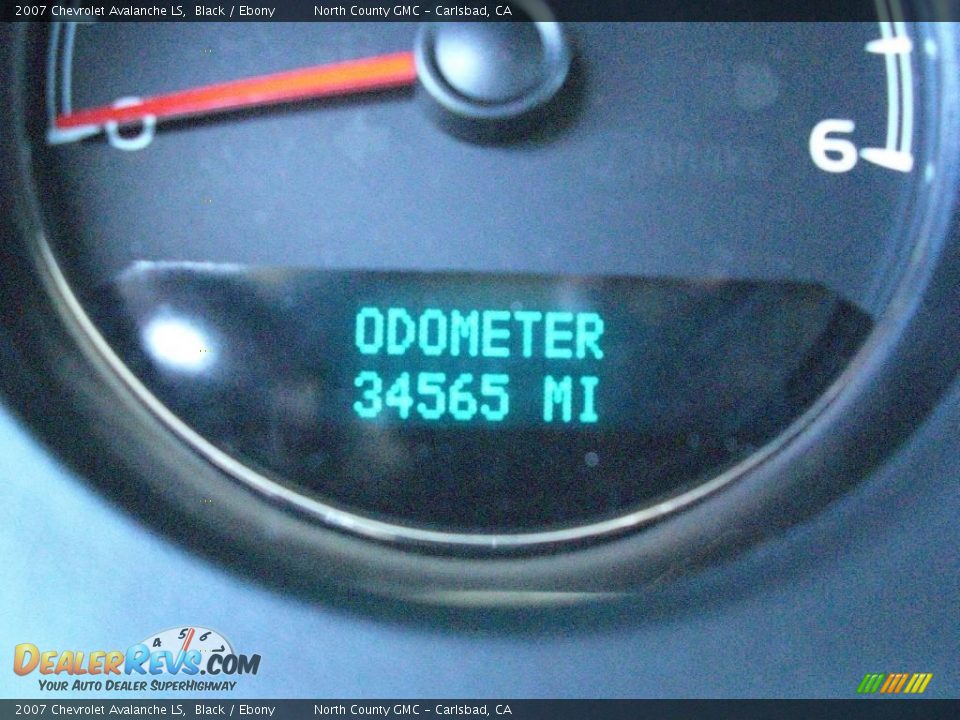 2007 Chevrolet Avalanche LS Black / Ebony Photo #17