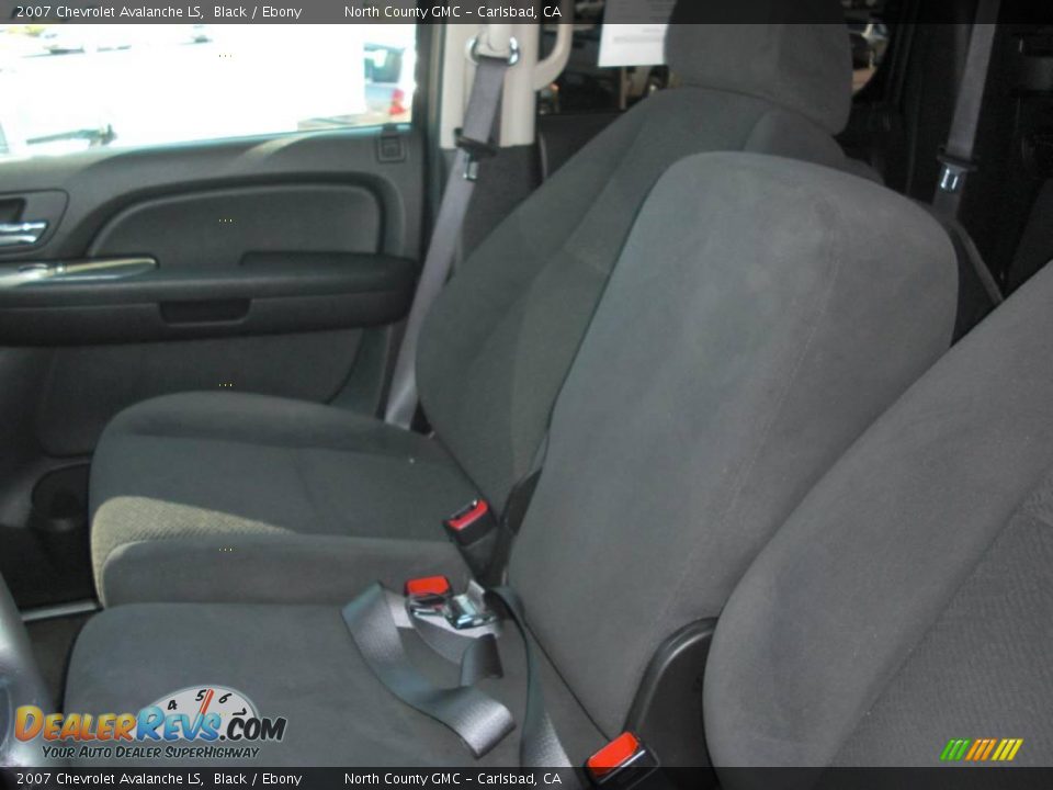 2007 Chevrolet Avalanche LS Black / Ebony Photo #29