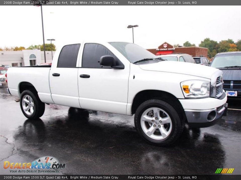 2008 Dodge Ram 1500 SLT Quad Cab 4x4 Bright White / Medium Slate Gray Photo #2