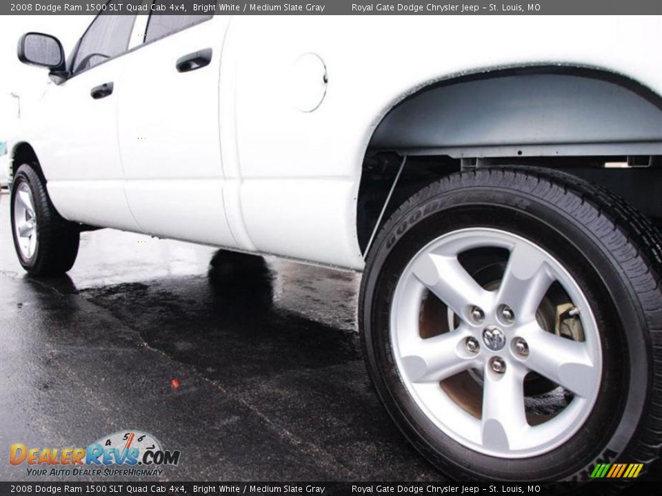 2008 Dodge Ram 1500 SLT Quad Cab 4x4 Bright White / Medium Slate Gray Photo #4