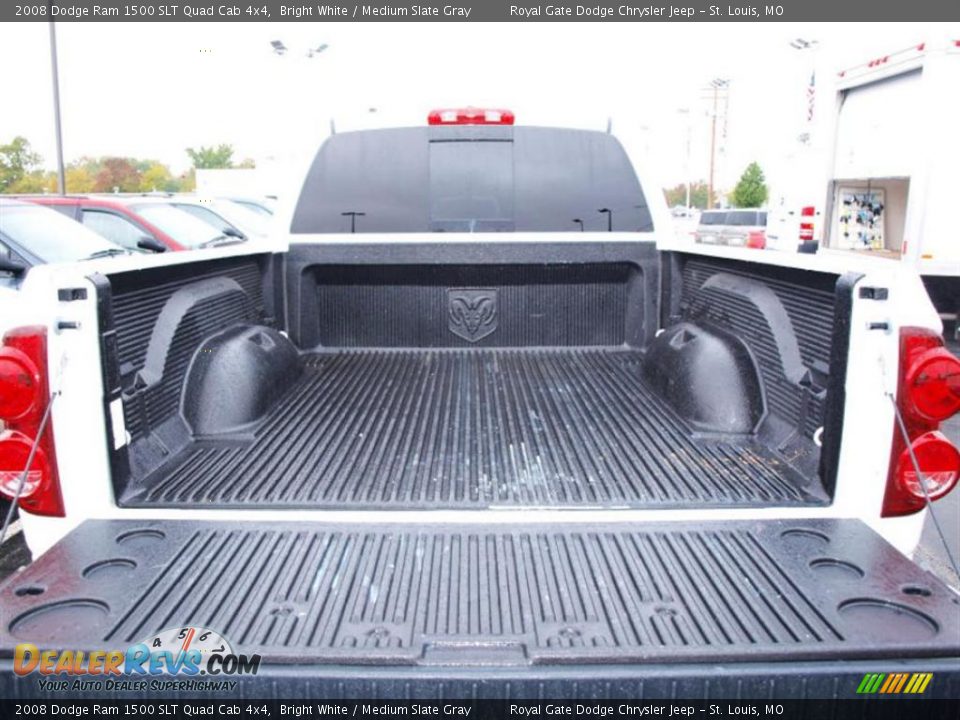 2008 Dodge Ram 1500 SLT Quad Cab 4x4 Bright White / Medium Slate Gray Photo #5