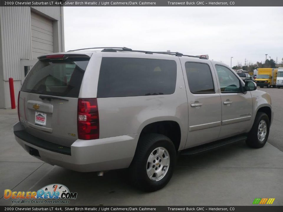 2009 Chevrolet Suburban LT 4x4 Silver Birch Metallic / Light Cashmere/Dark Cashmere Photo #6