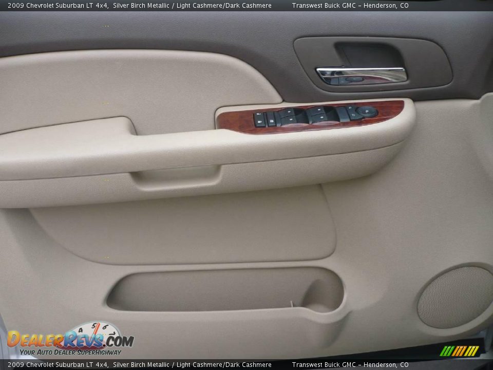 2009 Chevrolet Suburban LT 4x4 Silver Birch Metallic / Light Cashmere/Dark Cashmere Photo #7