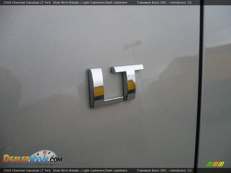 2009 Chevrolet Suburban LT 4x4 Silver Birch Metallic / Light Cashmere/Dark Cashmere Photo #15