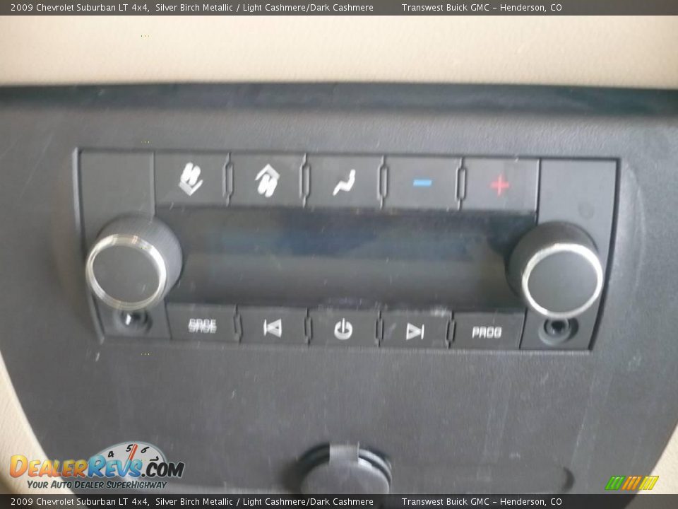 2009 Chevrolet Suburban LT 4x4 Silver Birch Metallic / Light Cashmere/Dark Cashmere Photo #20