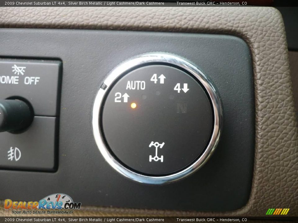 2009 Chevrolet Suburban LT 4x4 Silver Birch Metallic / Light Cashmere/Dark Cashmere Photo #23