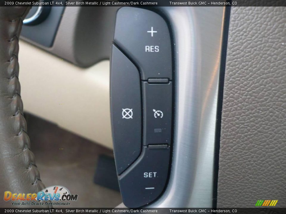 2009 Chevrolet Suburban LT 4x4 Silver Birch Metallic / Light Cashmere/Dark Cashmere Photo #24