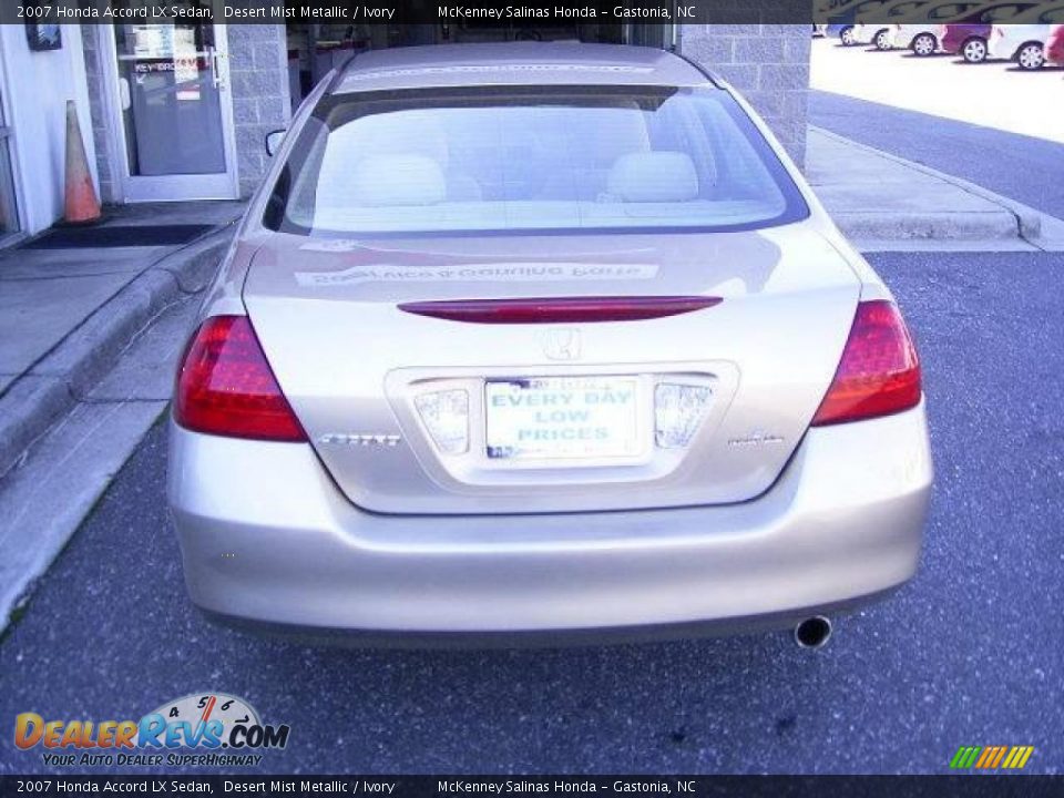2007 Honda Accord LX Sedan Desert Mist Metallic / Ivory Photo #3