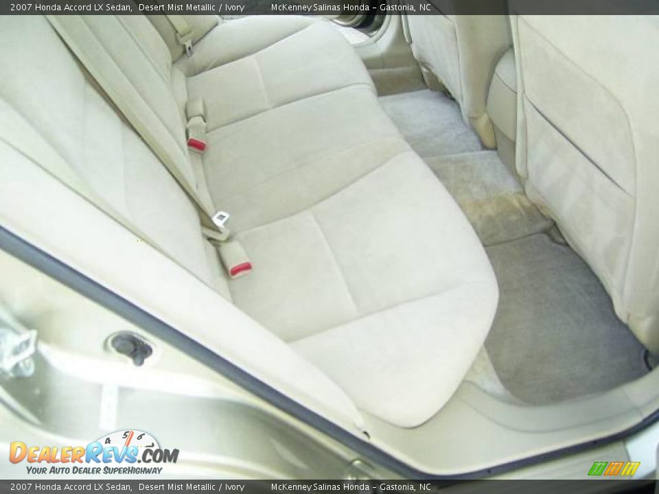 2007 Honda Accord LX Sedan Desert Mist Metallic / Ivory Photo #13