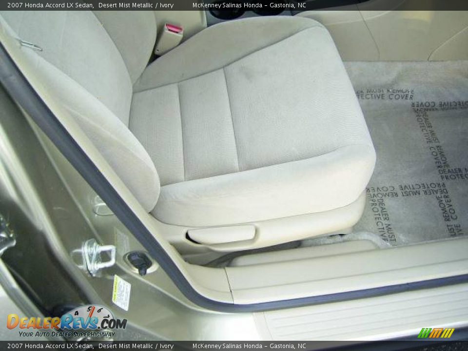 2007 Honda Accord LX Sedan Desert Mist Metallic / Ivory Photo #14
