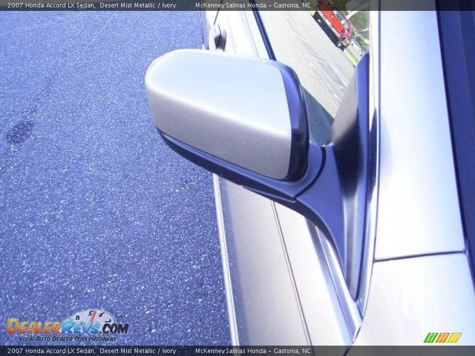 2007 Honda Accord LX Sedan Desert Mist Metallic / Ivory Photo #18