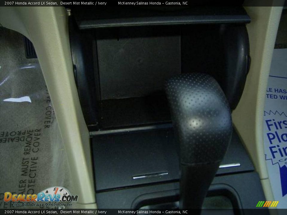 2007 Honda Accord LX Sedan Desert Mist Metallic / Ivory Photo #25