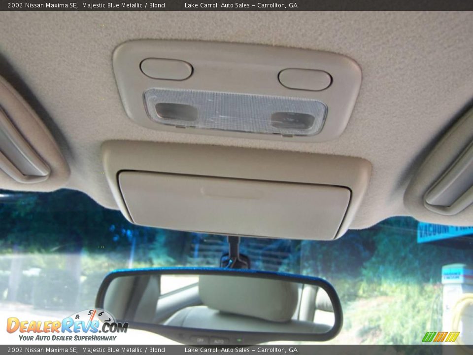 2002 Nissan Maxima SE Majestic Blue Metallic / Blond Photo #35