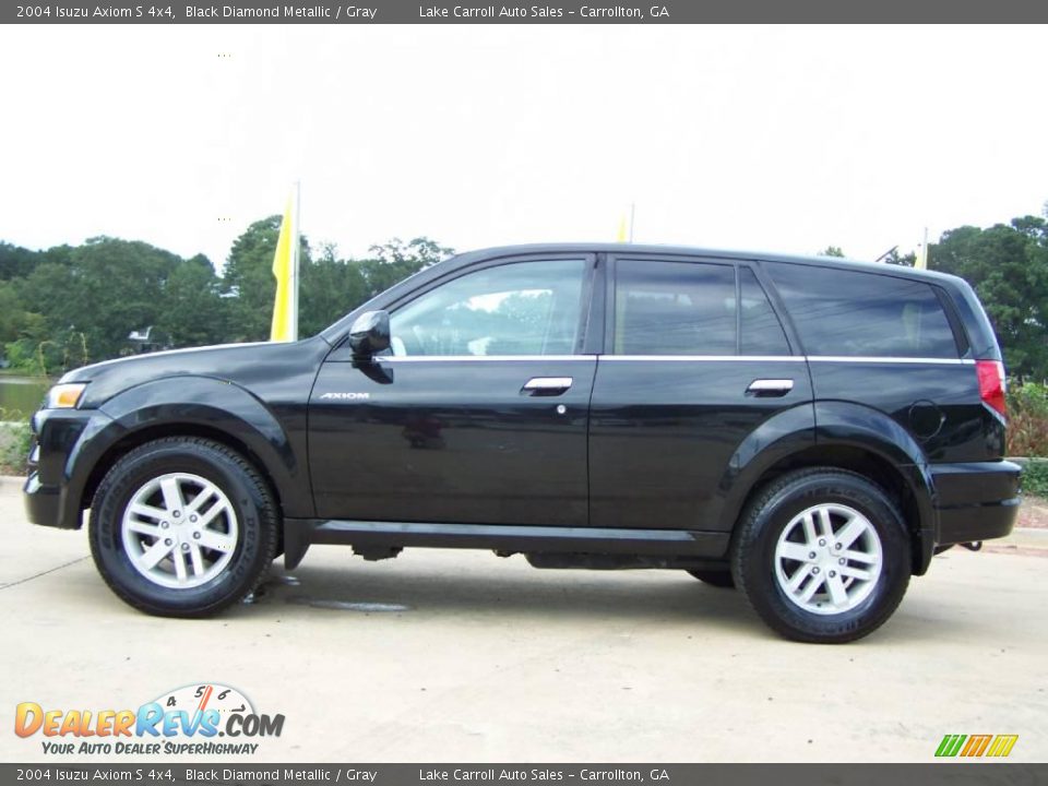 2004 Isuzu Axiom S 4x4 Black Diamond Metallic / Gray Photo #4