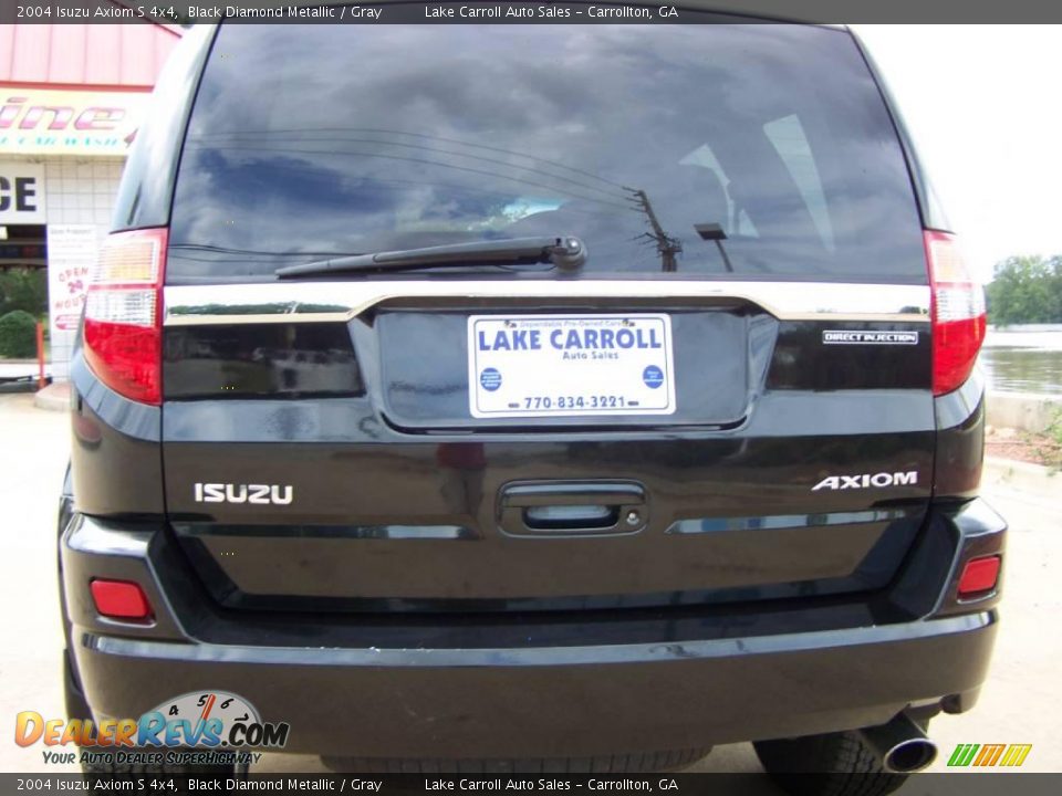 2004 Isuzu Axiom S 4x4 Black Diamond Metallic / Gray Photo #8