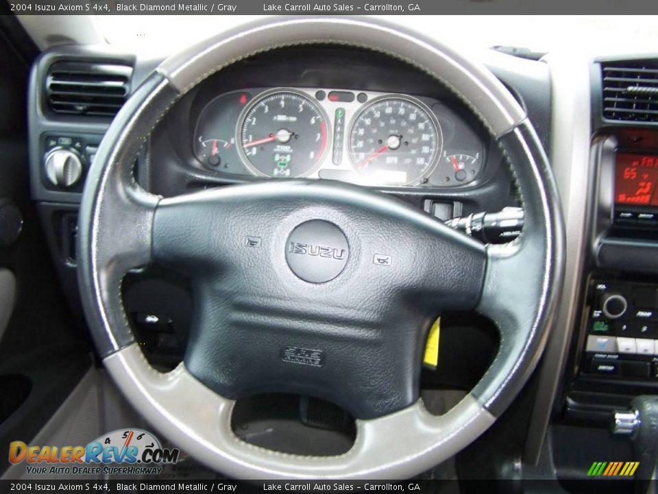 2004 Isuzu Axiom S 4x4 Black Diamond Metallic / Gray Photo #15