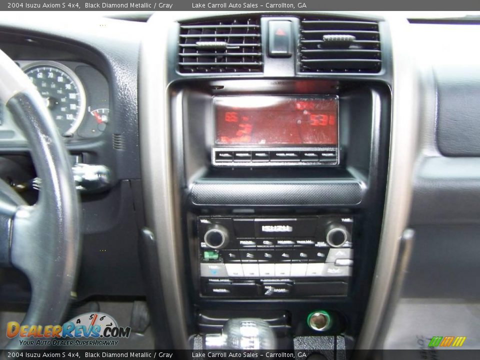 2004 Isuzu Axiom S 4x4 Black Diamond Metallic / Gray Photo #19