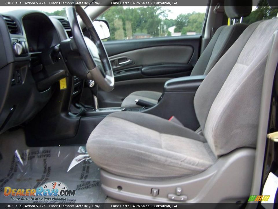 2004 Isuzu Axiom S 4x4 Black Diamond Metallic / Gray Photo #25