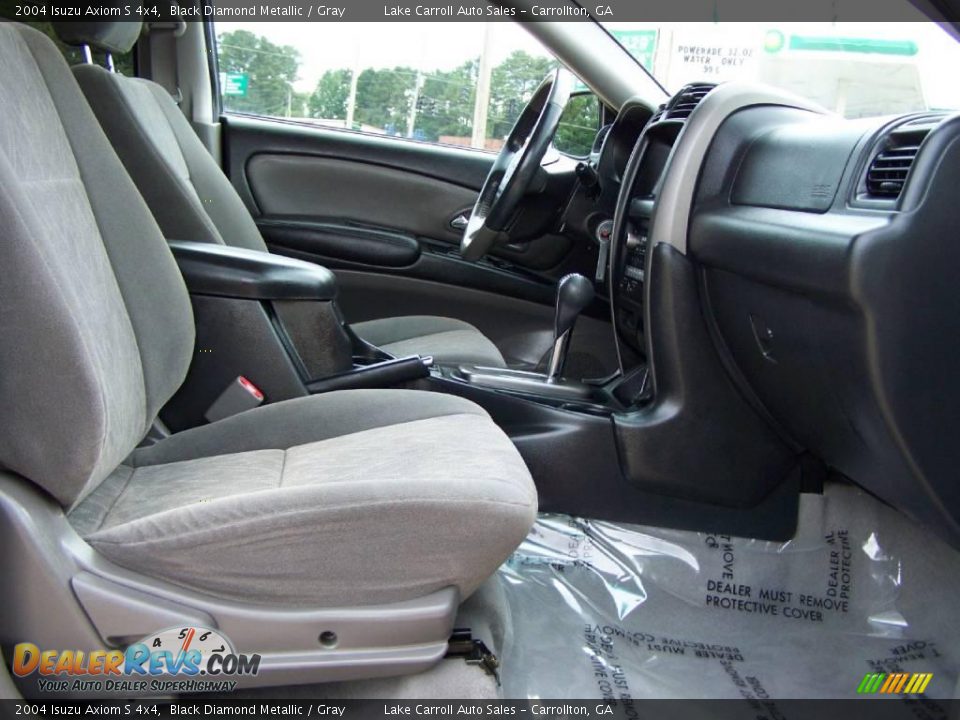 2004 Isuzu Axiom S 4x4 Black Diamond Metallic / Gray Photo #26