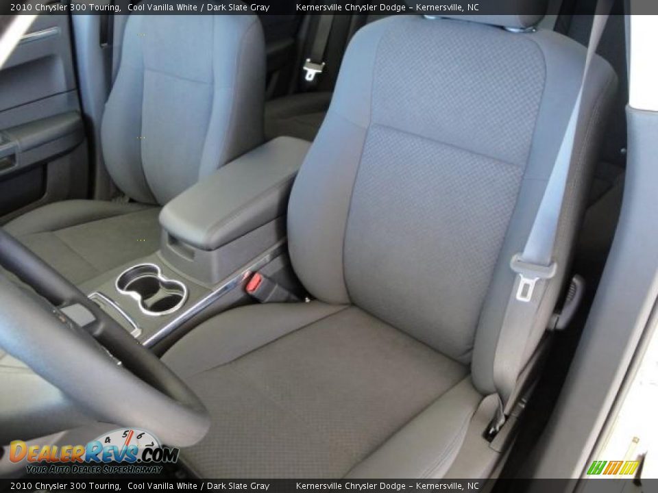 2010 Chrysler 300 Touring Cool Vanilla White / Dark Slate Gray Photo #8