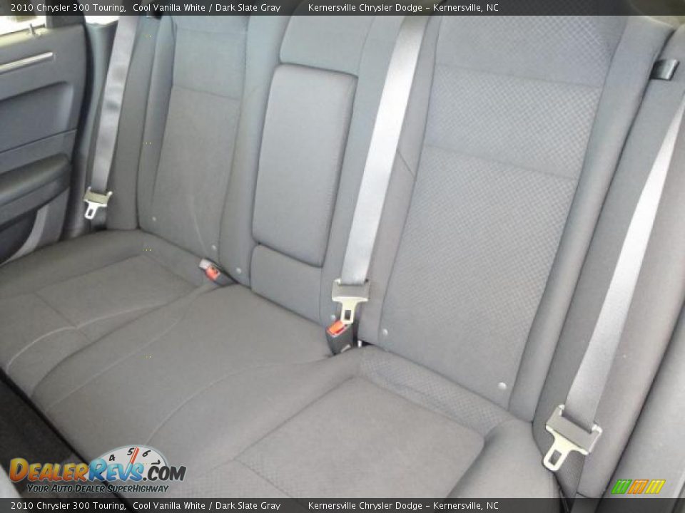 2010 Chrysler 300 Touring Cool Vanilla White / Dark Slate Gray Photo #10
