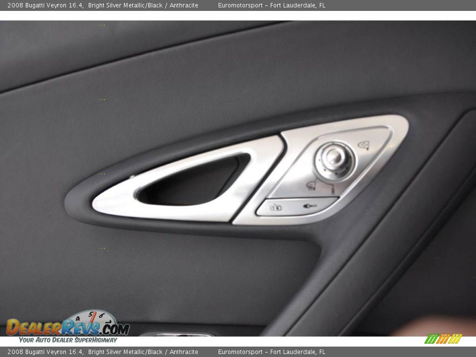 Controls of 2008 Bugatti Veyron 16.4 Photo #51