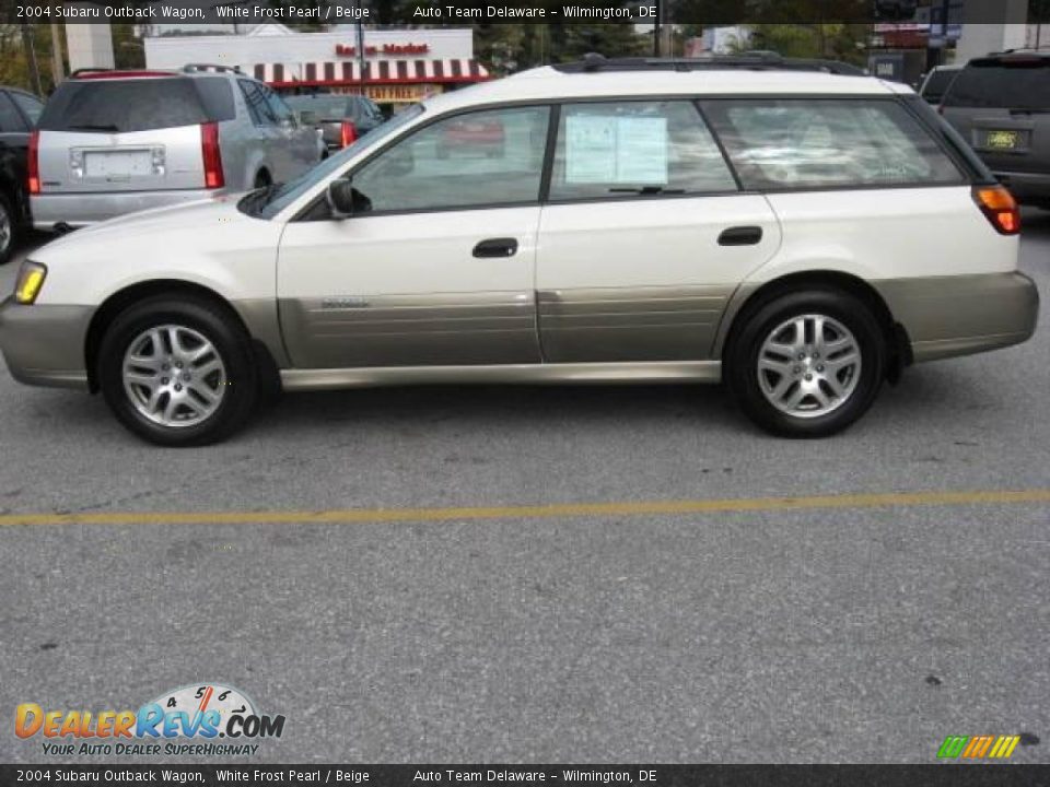 2004 Subaru Outback Wagon White Frost Pearl / Beige Photo #8