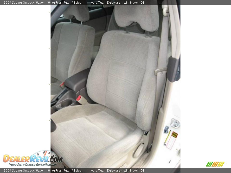 2004 Subaru Outback Wagon White Frost Pearl / Beige Photo #12