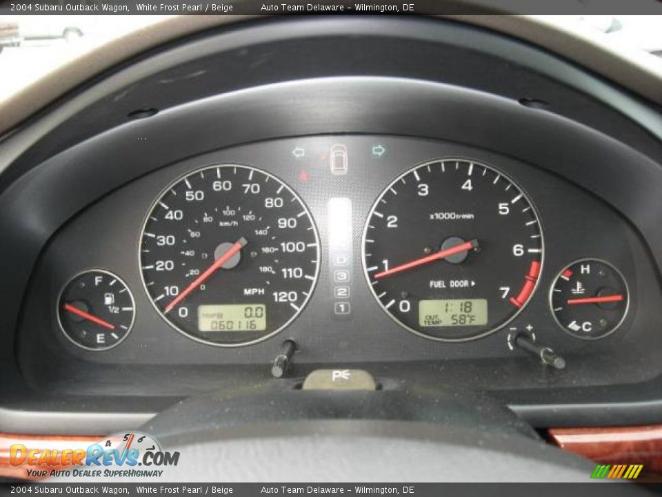 2004 Subaru Outback Wagon White Frost Pearl / Beige Photo #15