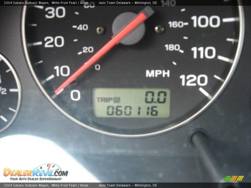 2004 Subaru Outback Wagon White Frost Pearl / Beige Photo #16