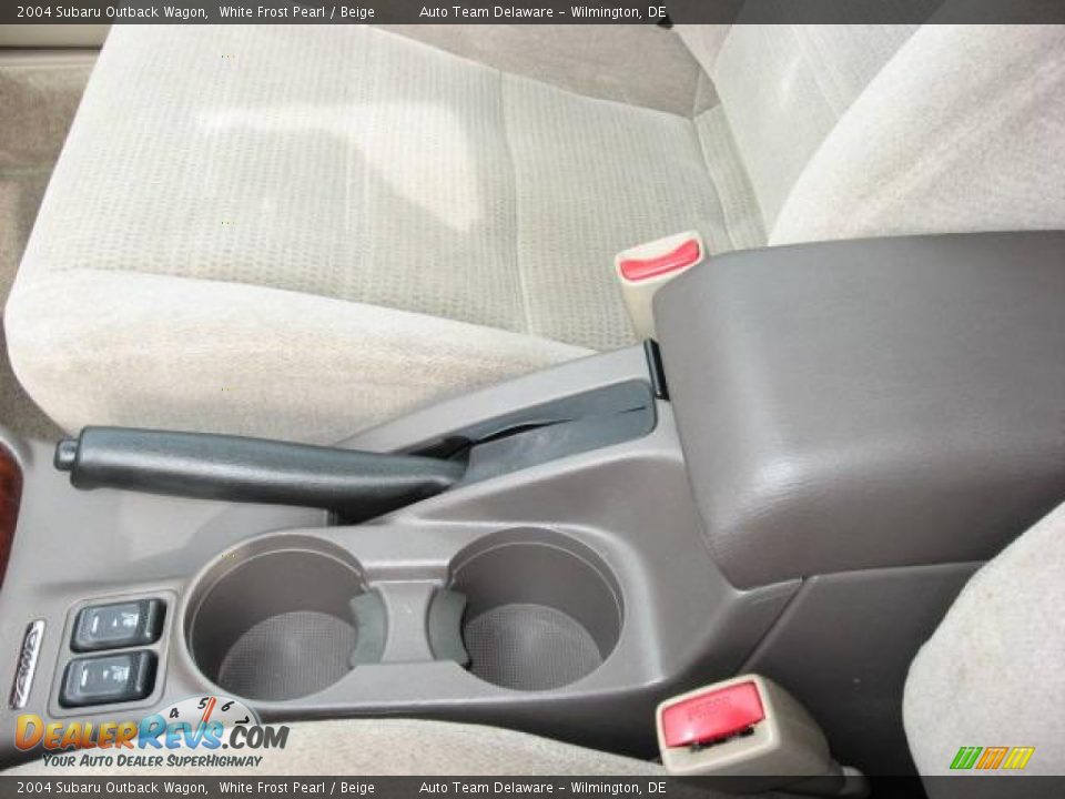 2004 Subaru Outback Wagon White Frost Pearl / Beige Photo #21