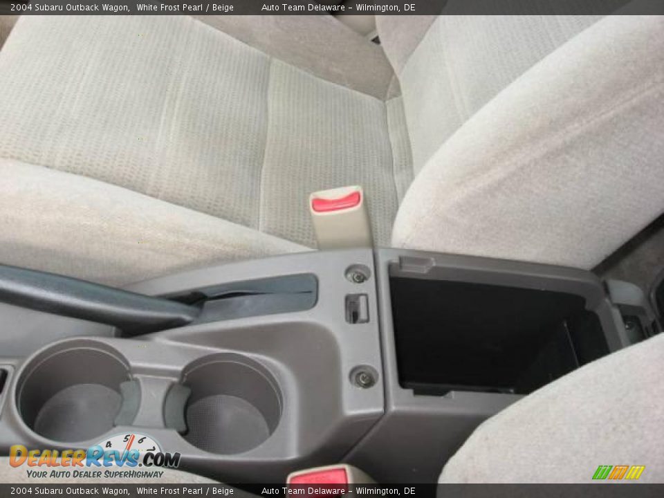 2004 Subaru Outback Wagon White Frost Pearl / Beige Photo #22