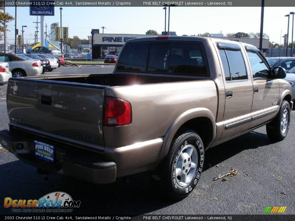 2003 Chevrolet S10 LS Crew Cab 4x4 Sandalwood Metallic / Graphite Photo #4