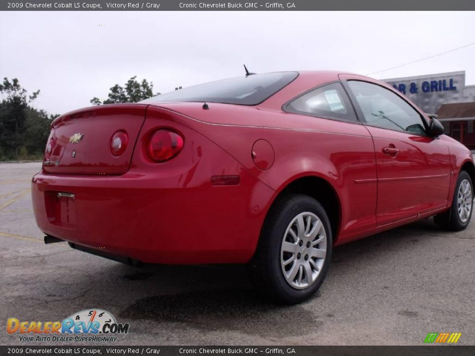 2009 Chevrolet Cobalt LS Coupe Victory Red / Gray Photo #6