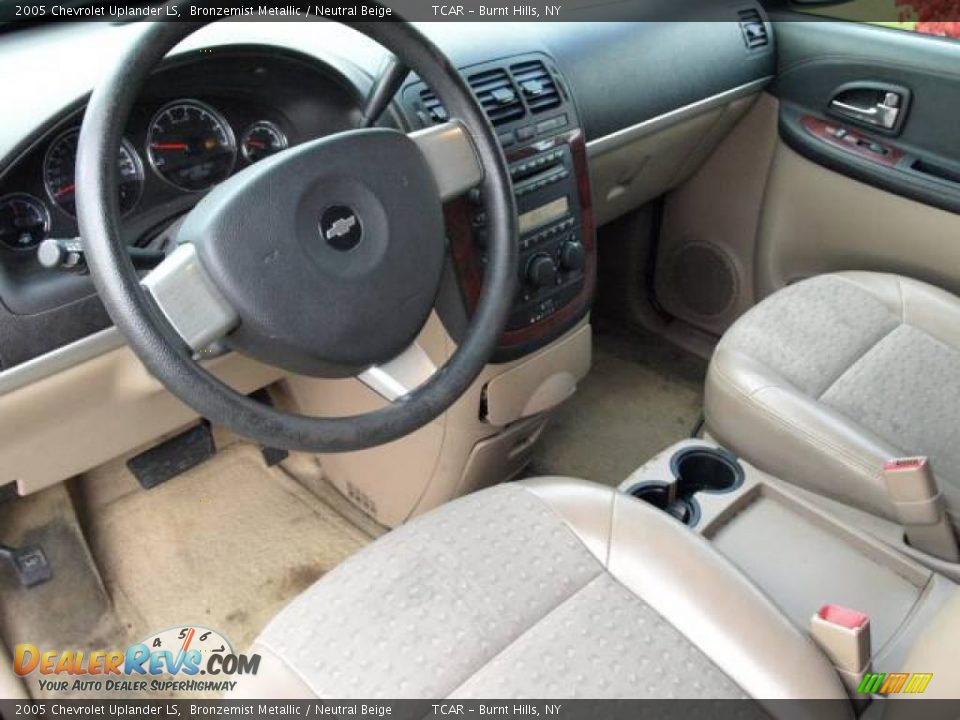2005 Chevrolet Uplander LS Bronzemist Metallic / Neutral Beige Photo #9