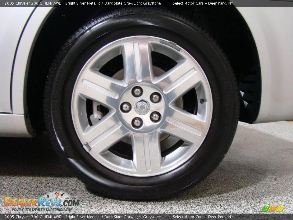 2005 Chrysler 300 C HEMI AWD Bright Silver Metallic / Dark Slate Gray/Light Graystone Photo #5