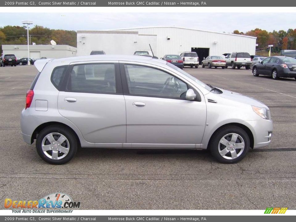 2009 Pontiac G3 Cosmic Silver Metallic / Charcoal Photo #4