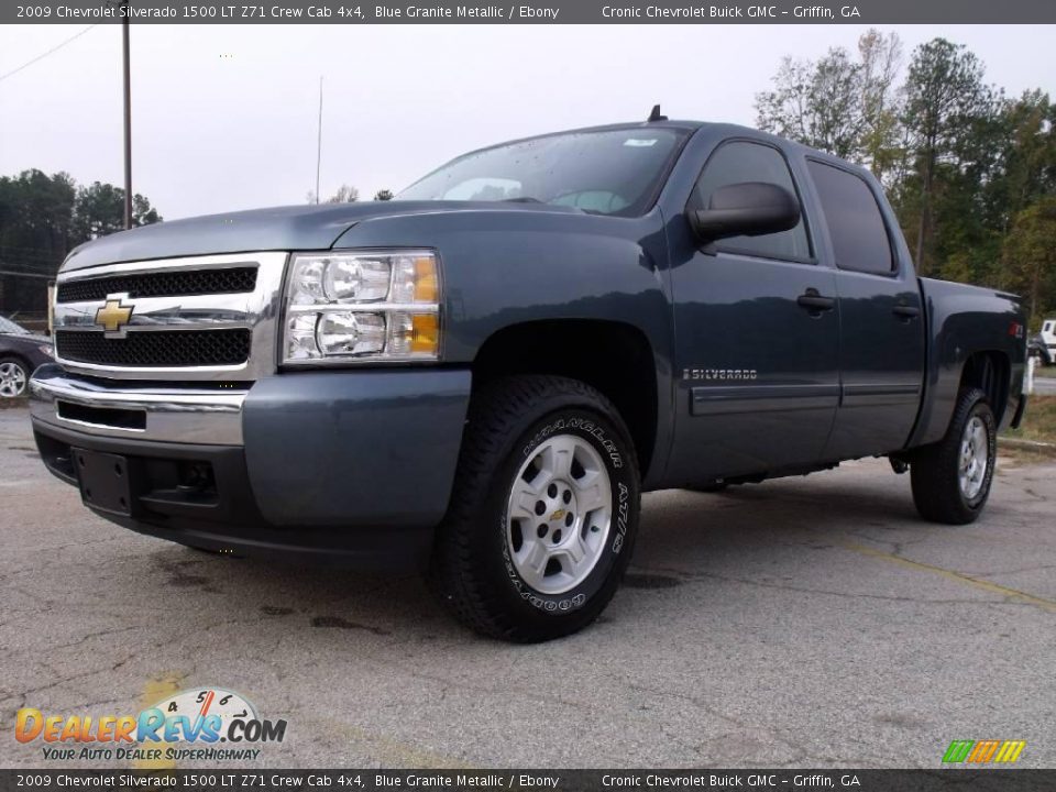 2009 Chevrolet Silverado 1500 LT Z71 Crew Cab 4x4 Blue Granite Metallic / Ebony Photo #2