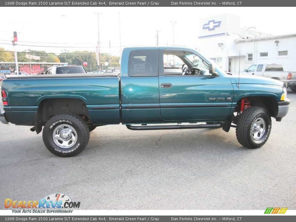 1998 Dodge Ram 1500 Laramie SLT Extended Cab 4x4 Emerald Green Pearl / Gray Photo #4