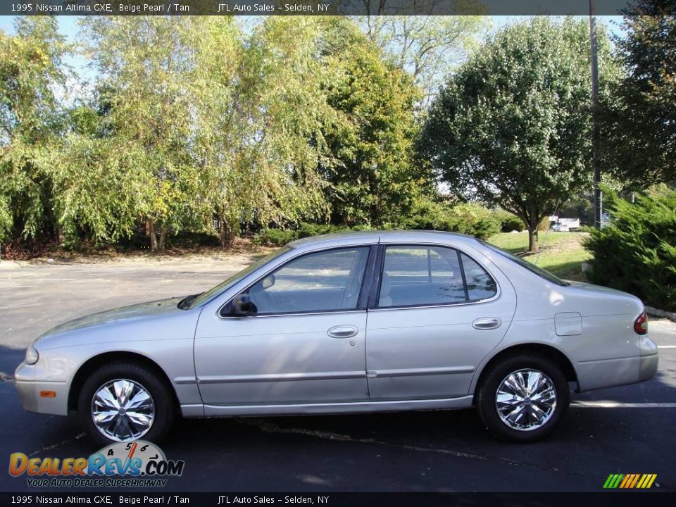 1995 Nissan Altima GXE Beige Pearl / Tan Photo #3