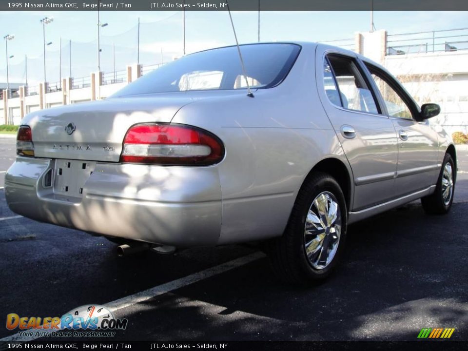 1995 Nissan Altima GXE Beige Pearl / Tan Photo #6