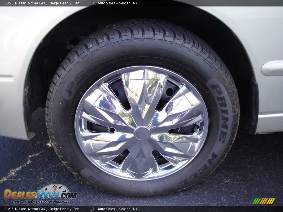 1995 Nissan Altima GXE Beige Pearl / Tan Photo #9