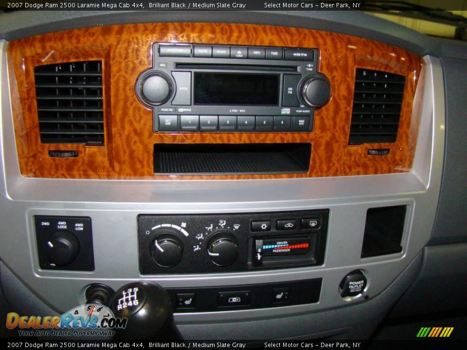 2007 Dodge Ram 2500 Laramie Mega Cab 4x4 Brilliant Black / Medium Slate Gray Photo #10