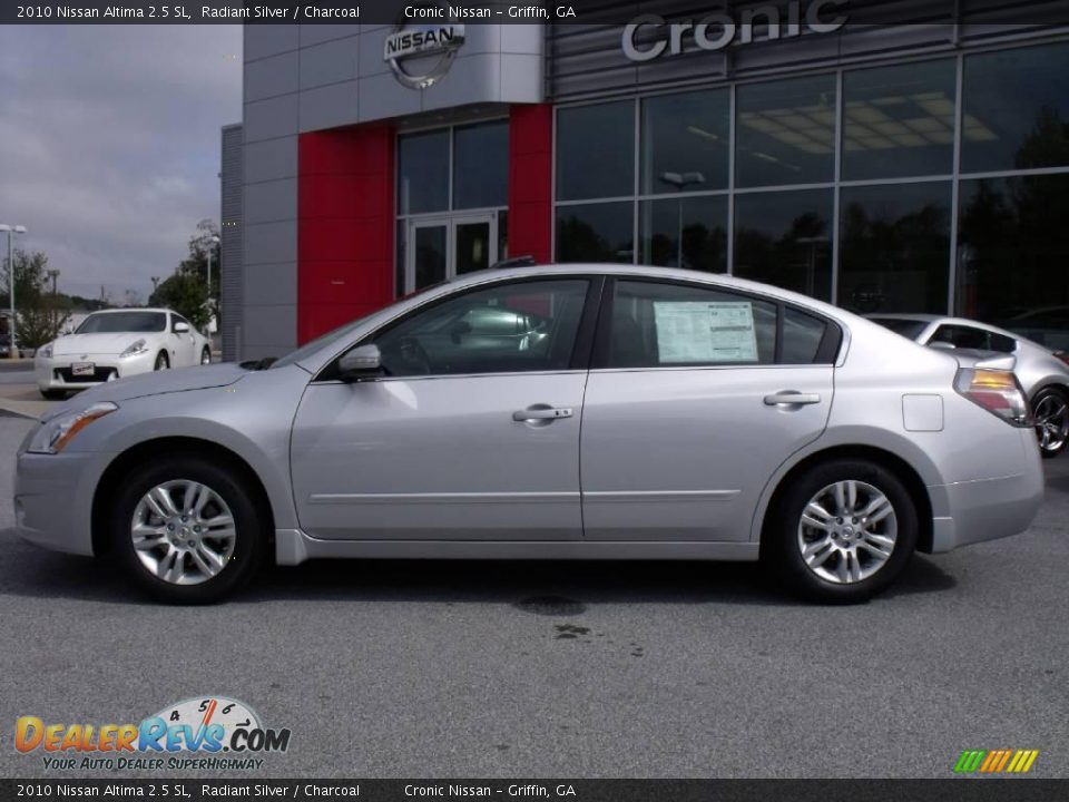 2010 Nissan Altima 2.5 SL Radiant Silver / Charcoal Photo #2