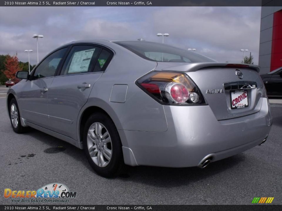 2010 Nissan Altima 2.5 SL Radiant Silver / Charcoal Photo #3