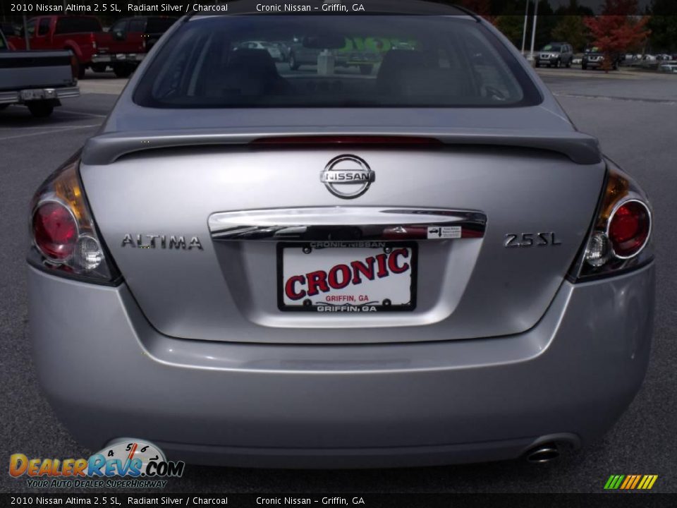 2010 Nissan Altima 2.5 SL Radiant Silver / Charcoal Photo #4